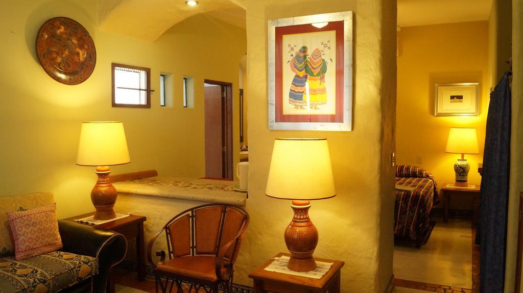 Casa De Las Flores Bed and Breakfast Tlaquepaque Eksteriør billede