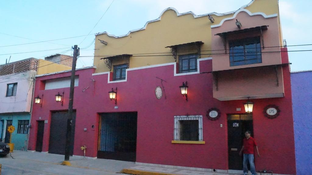 Casa De Las Flores Bed and Breakfast Tlaquepaque Eksteriør billede