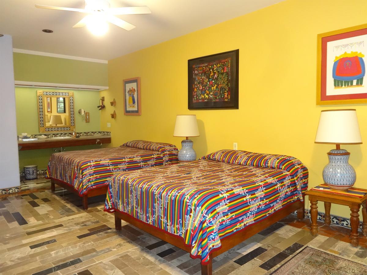 Casa De Las Flores Bed and Breakfast Tlaquepaque Eksteriør billede