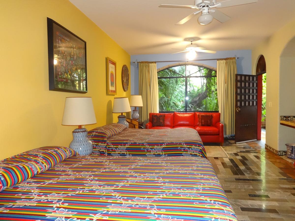 Casa De Las Flores Bed and Breakfast Tlaquepaque Eksteriør billede